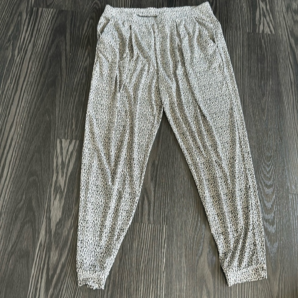 🍍EXPRESS LIGHT WEIGHT JOGGER🍍POCKETS🍍SZ MED